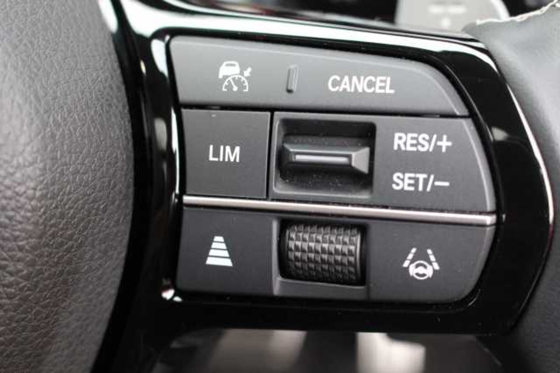 Honda ZR-V e:HEV 2.0 eHEV Advance 5dr CVT 