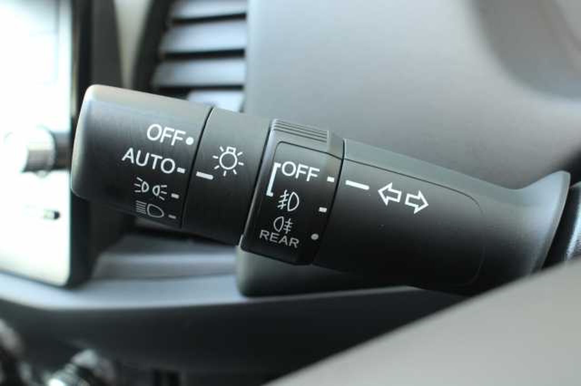 Honda Jazz e:HEV 1.5 i-MMD Hybrid Crosstar Advance 5dr eCVT 