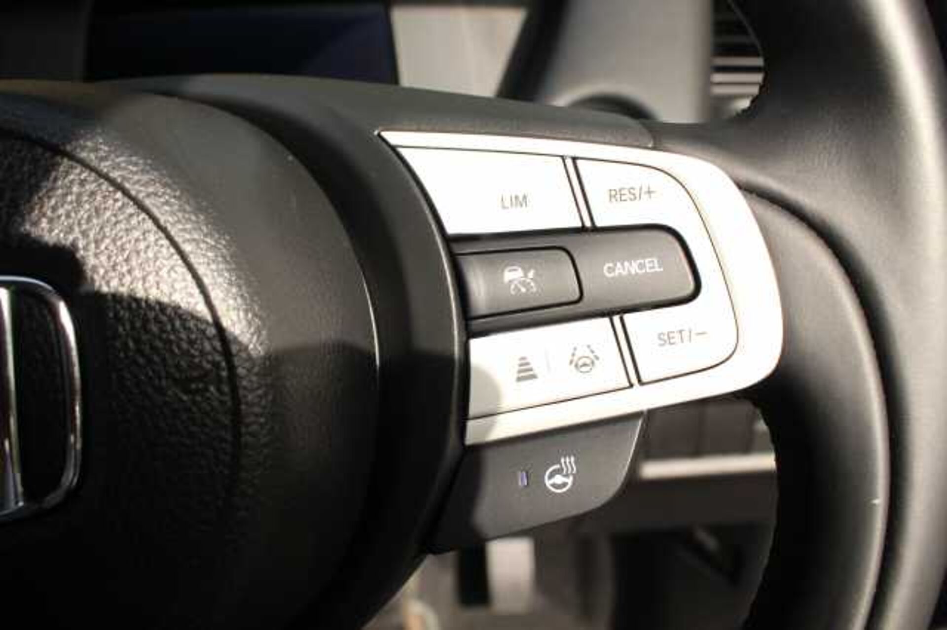 Honda Jazz e:HEV 1.5 i-MMD Hybrid Crosstar Advance 5dr eCVT 
