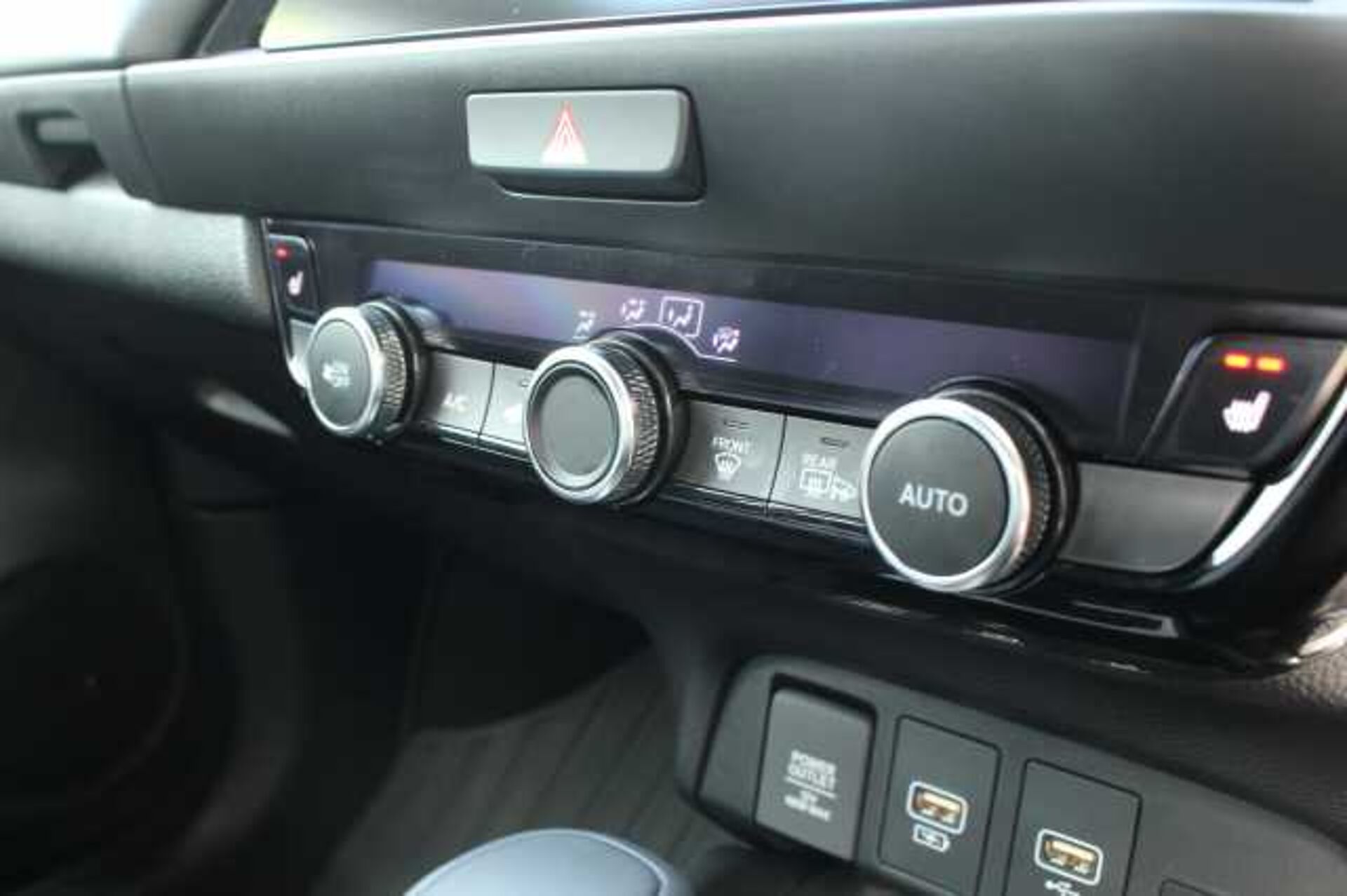 Honda Jazz e:HEV 1.5 i-MMD Hybrid Crosstar Advance 5dr eCVT 