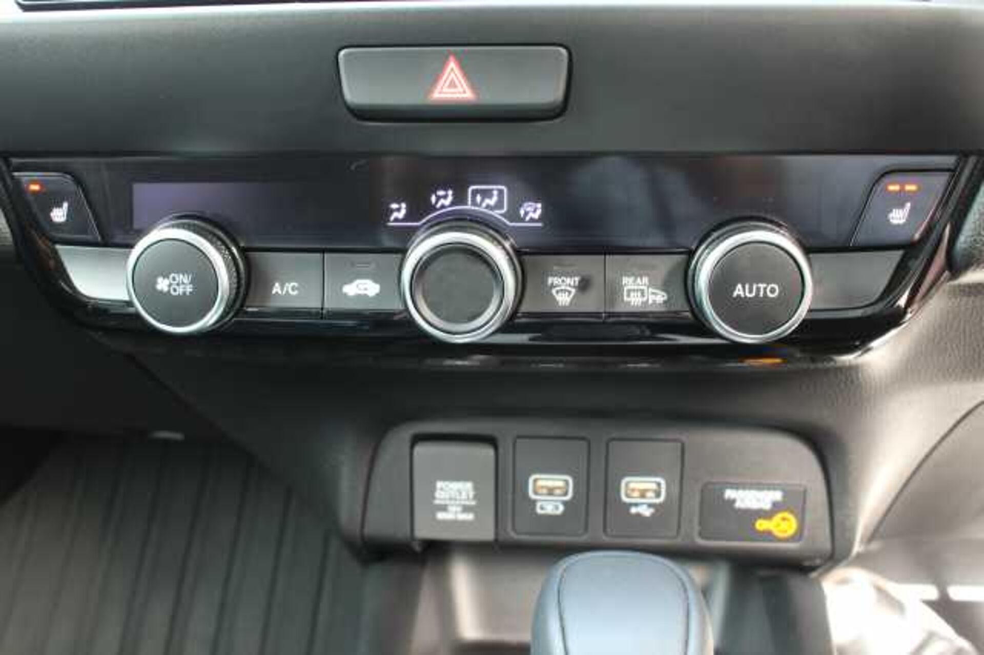 Honda Jazz e:HEV 1.5 i-MMD Hybrid Crosstar Advance 5dr eCVT 