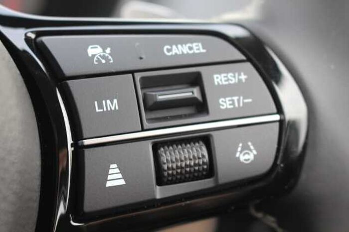 Honda ZR-V e:HEV 2.0 i-MMD (184ps) Advance Hybrid eCVT 