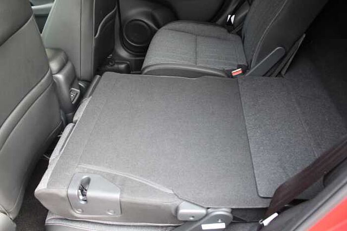 Honda Jazz Hybrid 1.5 i-MMD (122ps) Advance eCVT 