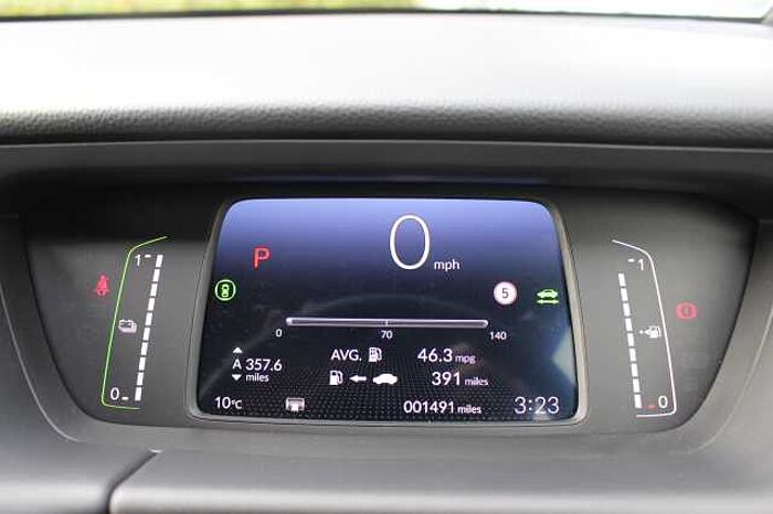 Honda Jazz Hybrid 1.5 i-MMD (122ps) Advance eCVT 