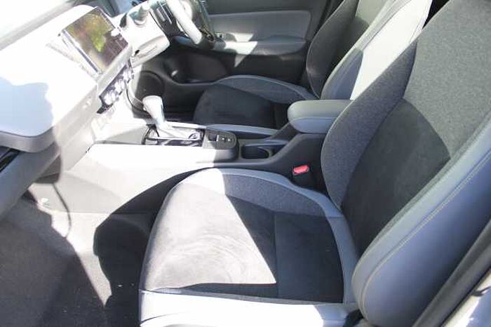 Honda Jazz Hybrid 1.5 i-MMD (122ps) Advance Sport eCVT 