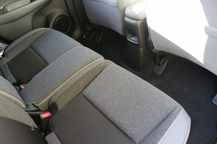 Honda Jazz Hybrid 1.5 i-MMD (122ps) Advance Sport eCVT 