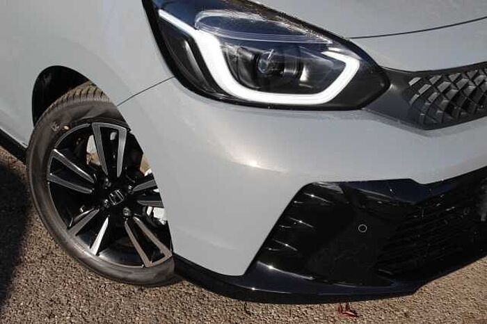 Honda Jazz Hybrid 1.5 i-MMD (122ps) Advance Sport eCVT 