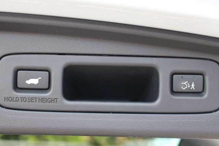 Honda CR-V e:HEV 2.0 eHEV Elegance 5dr eCVT 