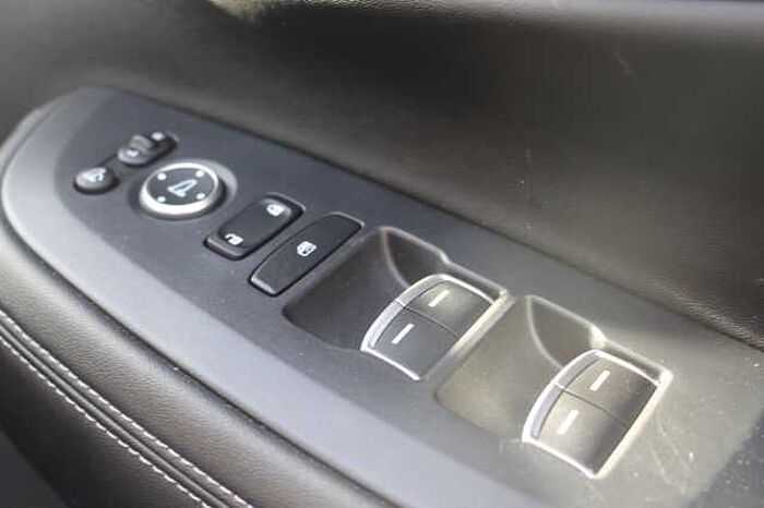 Honda ZR-V e:HEV 2.0 eHEV Advance 5dr CVT 