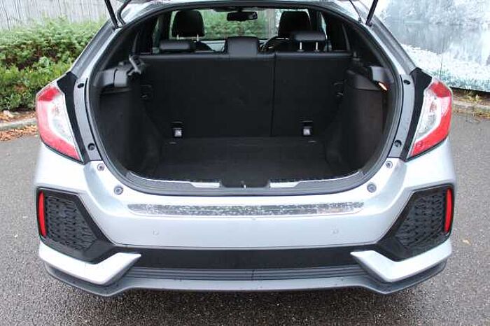 Honda Civic 1.5 VTEC Turbo Prestige 5dr CVT 