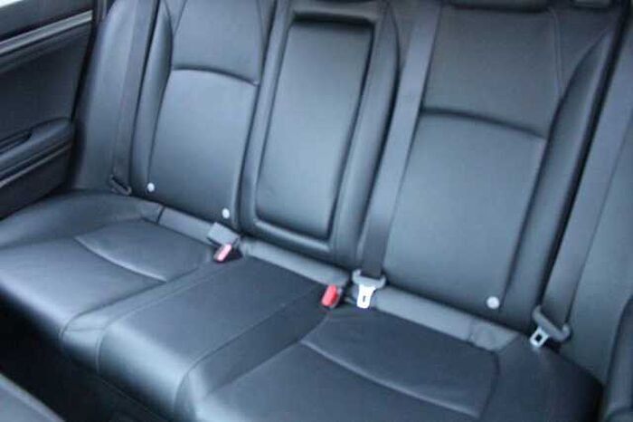 Honda Civic 1.5 VTEC Turbo Prestige 5dr CVT 