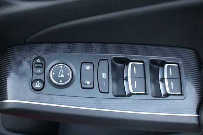 Honda Civic Hybrid 2.0 eHEV Advance 5dr CVT 