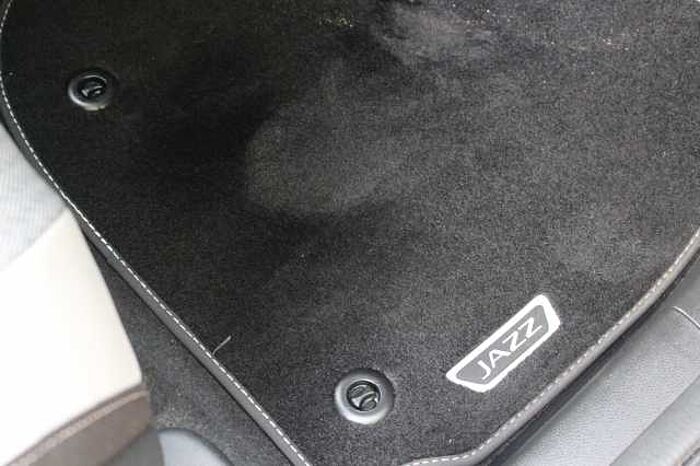 Honda Jazz e:HEV 1.5 i-MMD Hybrid Crosstar Advance 5dr eCVT 