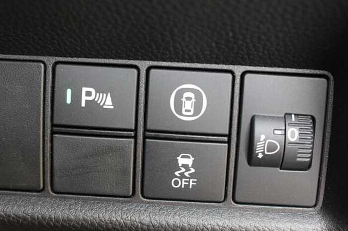 Honda Jazz e:HEV 1.5 i-MMD Hybrid Crosstar Advance 5dr eCVT 