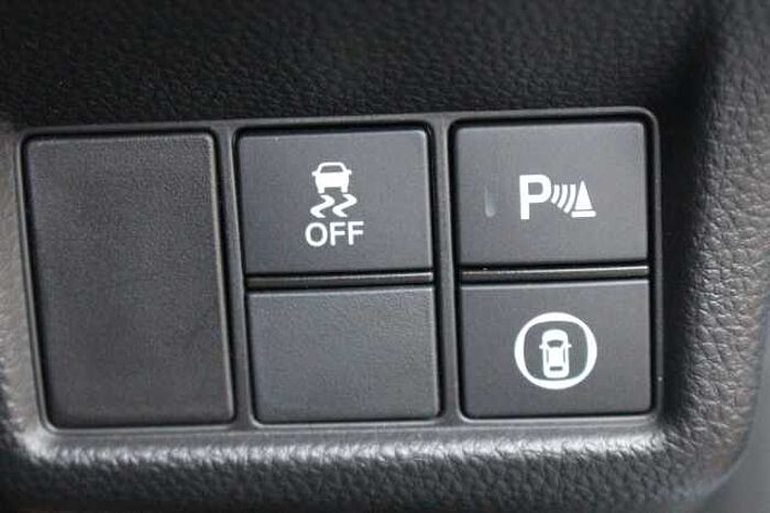 Honda Civic Hybrid 2.0 eHEV Advance 5dr CVT 