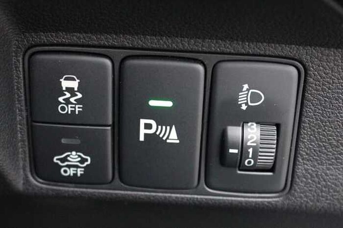 Honda Civic 1.8 i-VTEC SR 5dr Auto 