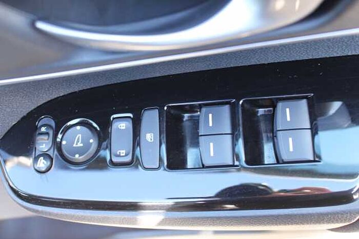 Honda CR-V Hybrid 2.0 i-MMD Hybrid SE 2WD 5dr eCVT 