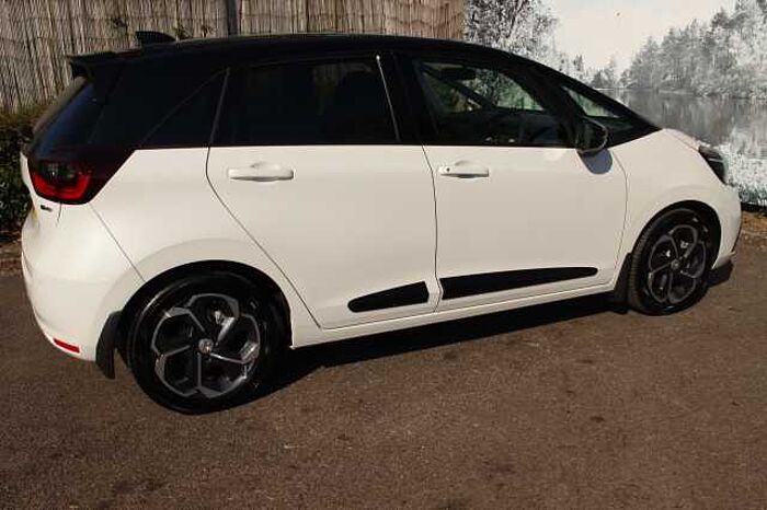 Honda Jazz e:HEV 1.5 i-MMD Hybrid EX Style pack 5dr eCVT 