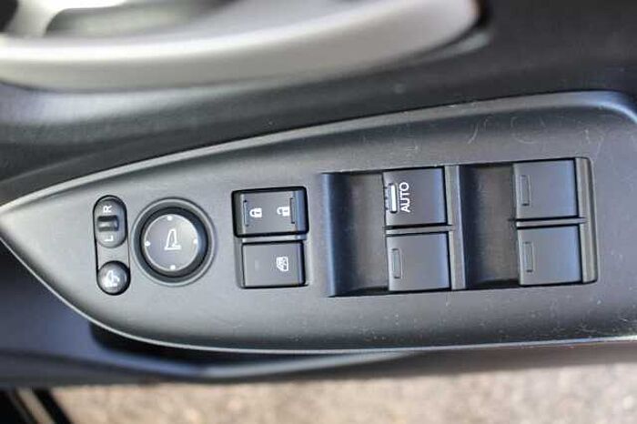 Honda Jazz 1.3 i-VTEC SE Navi 5dr CVT 