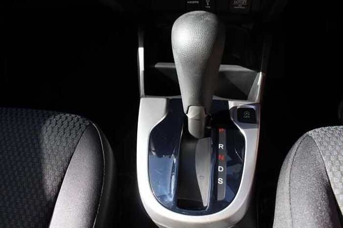 Honda Jazz 1.3 i-VTEC SE Navi 5dr CVT 