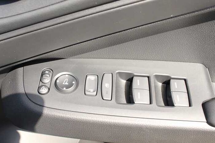 Honda HR-V Hybrid 1.5 eHEV Elegance 5dr CVT 