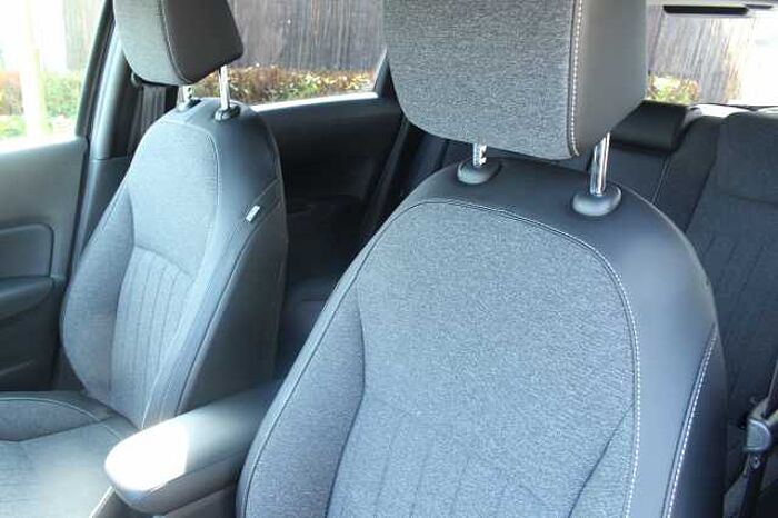 Honda Jazz e:HEV 1.5 i-MMD Hybrid Advance 5dr eCVT 