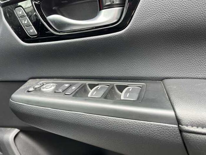Honda CR-V Hybrid 2.0 eHEV Advance 5dr eCVT 